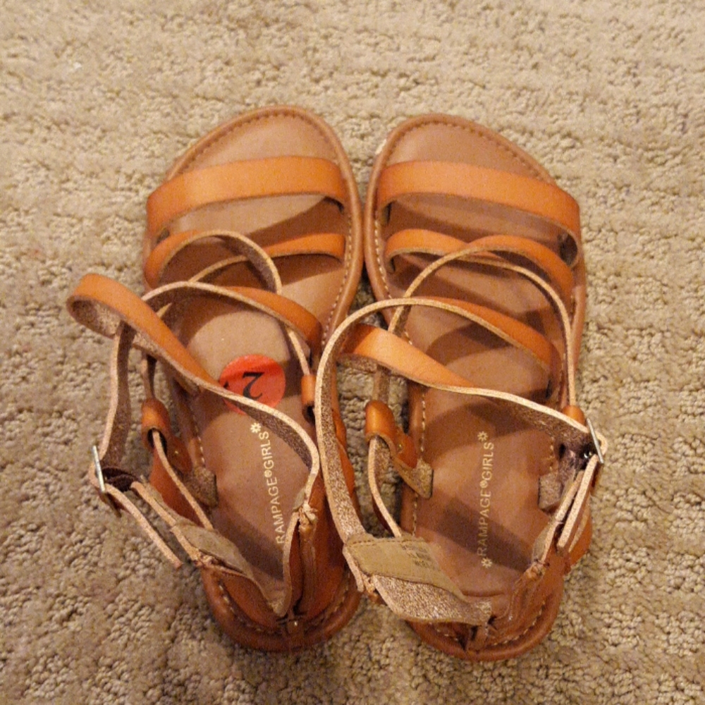 Sandles